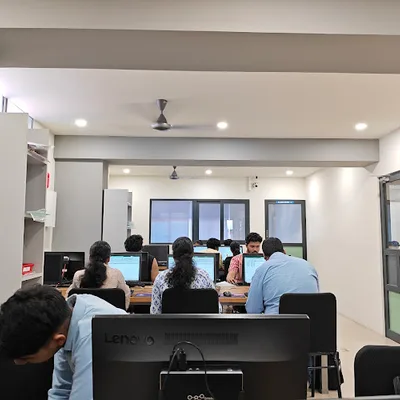 G Tec Education Ernakulam South logo