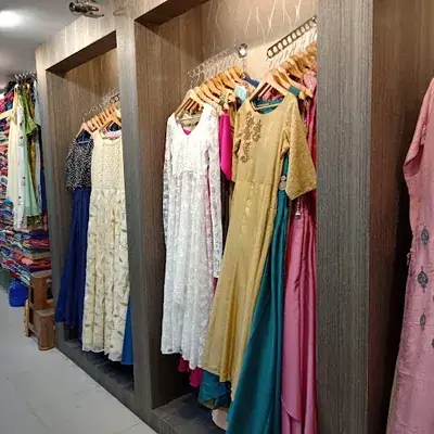 Level 10 Boutique Ernakulam logo