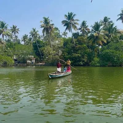 Varkala Holidays – Tours Transfers And Travel Services logo