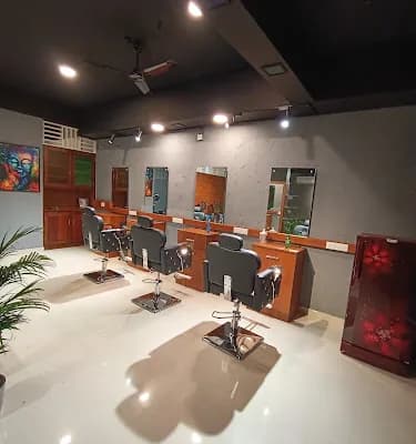 Macx Unisex Salon logo