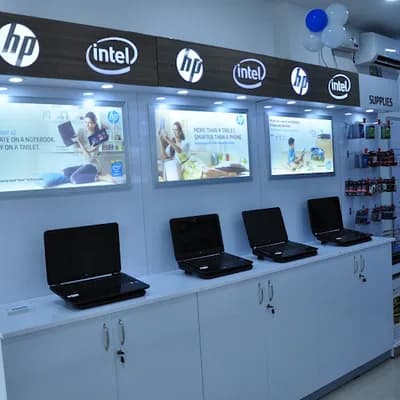 Hp World Palakkad logo