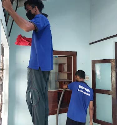 Smartplus House Cleaners logo